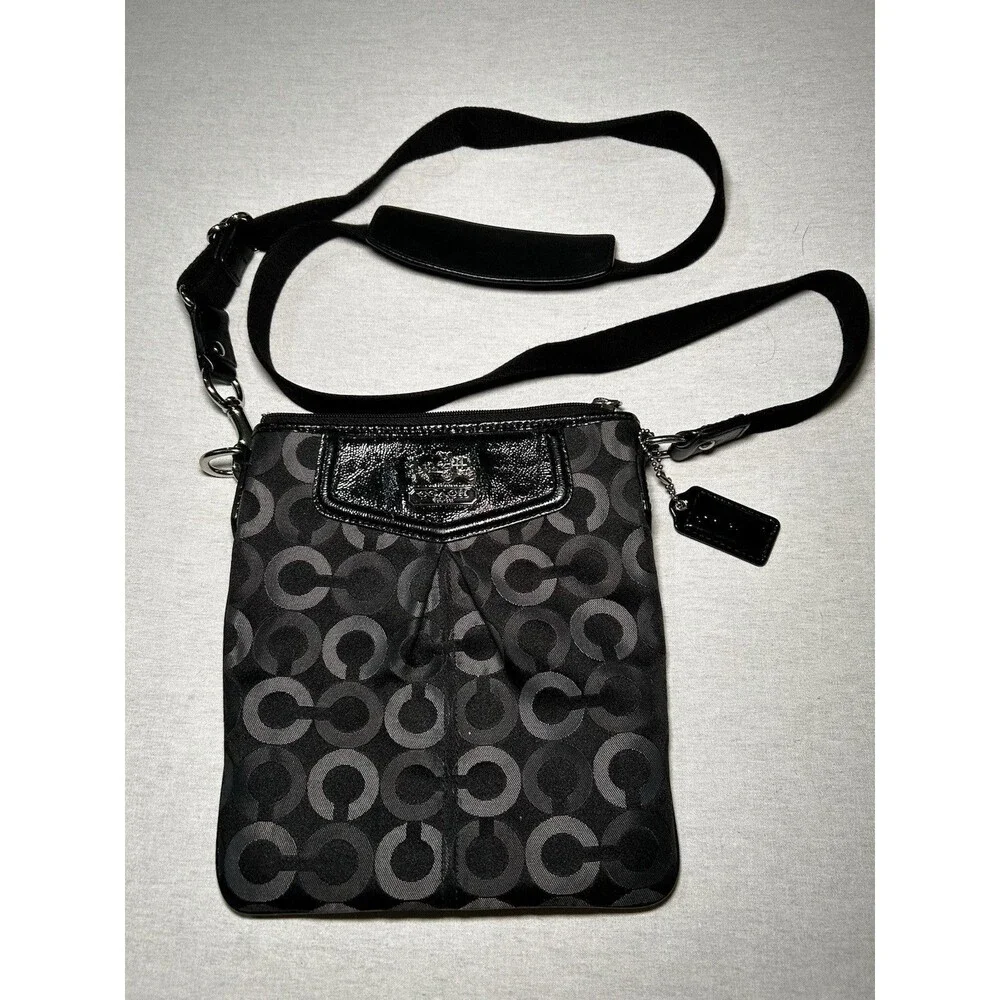 Coach MADISON Black Grey Op Art Stage Coach Crossbody Swingpack 43430